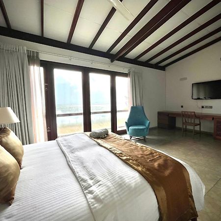 Driftwood Villa Pamunugama エクステリア 写真