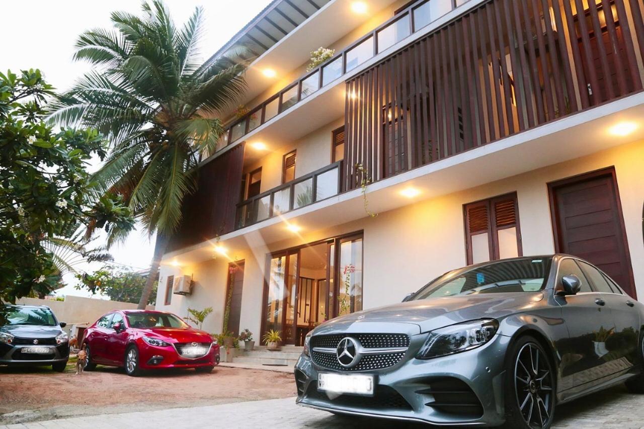 Driftwood Villa Pamunugama エクステリア 写真