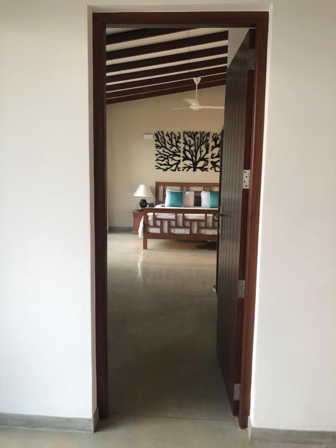 Driftwood Villa Pamunugama エクステリア 写真