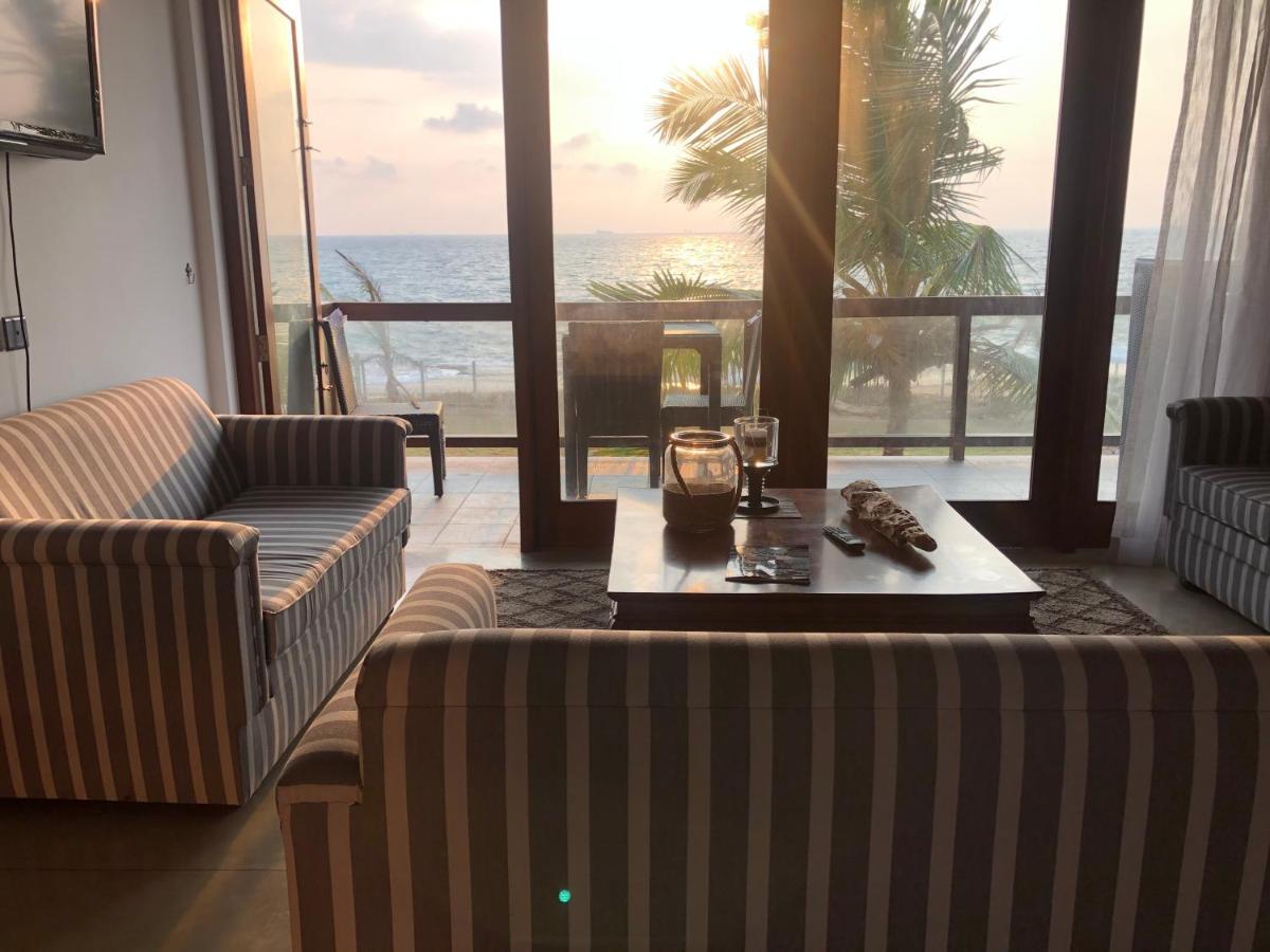 Driftwood Villa Pamunugama エクステリア 写真